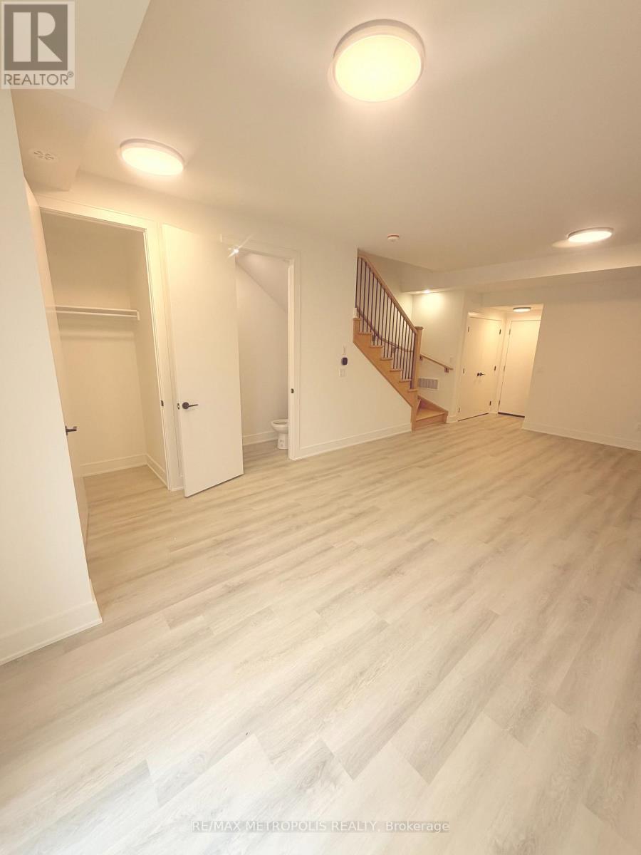 68 Everett Common, St. Catharines, Ontario  L2P 0H1 - Photo 3 - X13043250