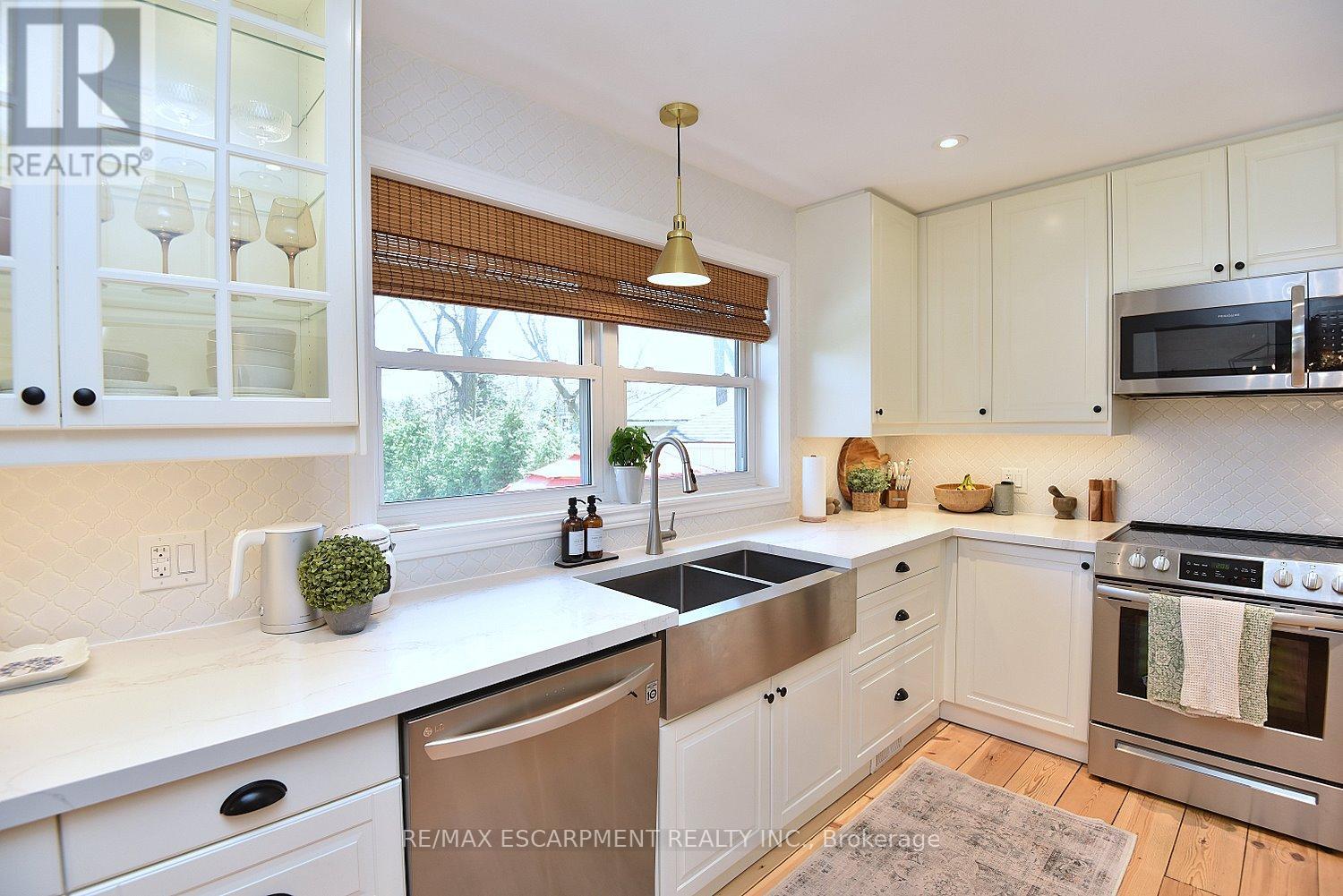 16 Church Street, Hamilton, Ontario  L0R 2H0 - Photo 15 - X13042206