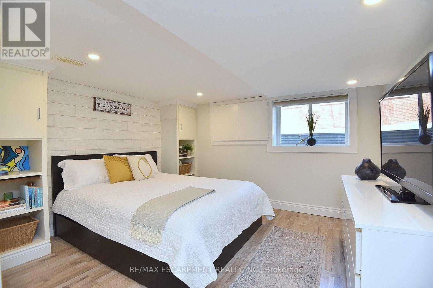 16 Church Street, Hamilton, Ontario  L0R 2H0 - Photo 33 - X13042206