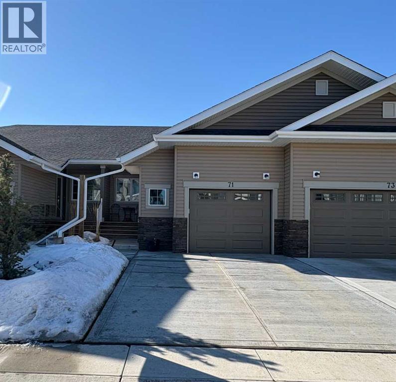 71 Golden Crescent, Red Deer, Alberta  T4P 2S7 - Photo 1 - A2298897