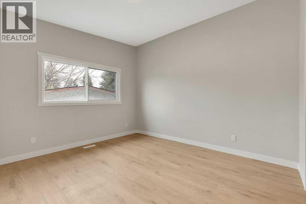 10 & 12 Silver Springs Drive Nw, Calgary, Alberta  T3B 2X8 - Photo 12 - A2297383