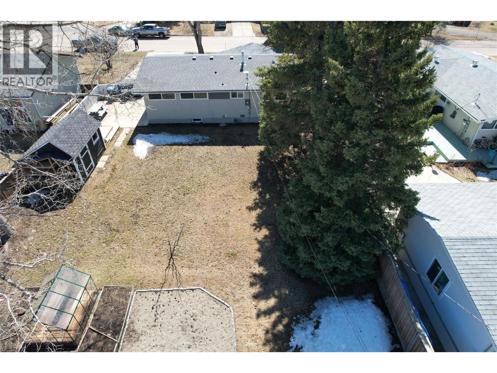 1916 90 Avenue, Dawson Creek, British Columbia  V1G 1A6 - Photo 22 - 10383048