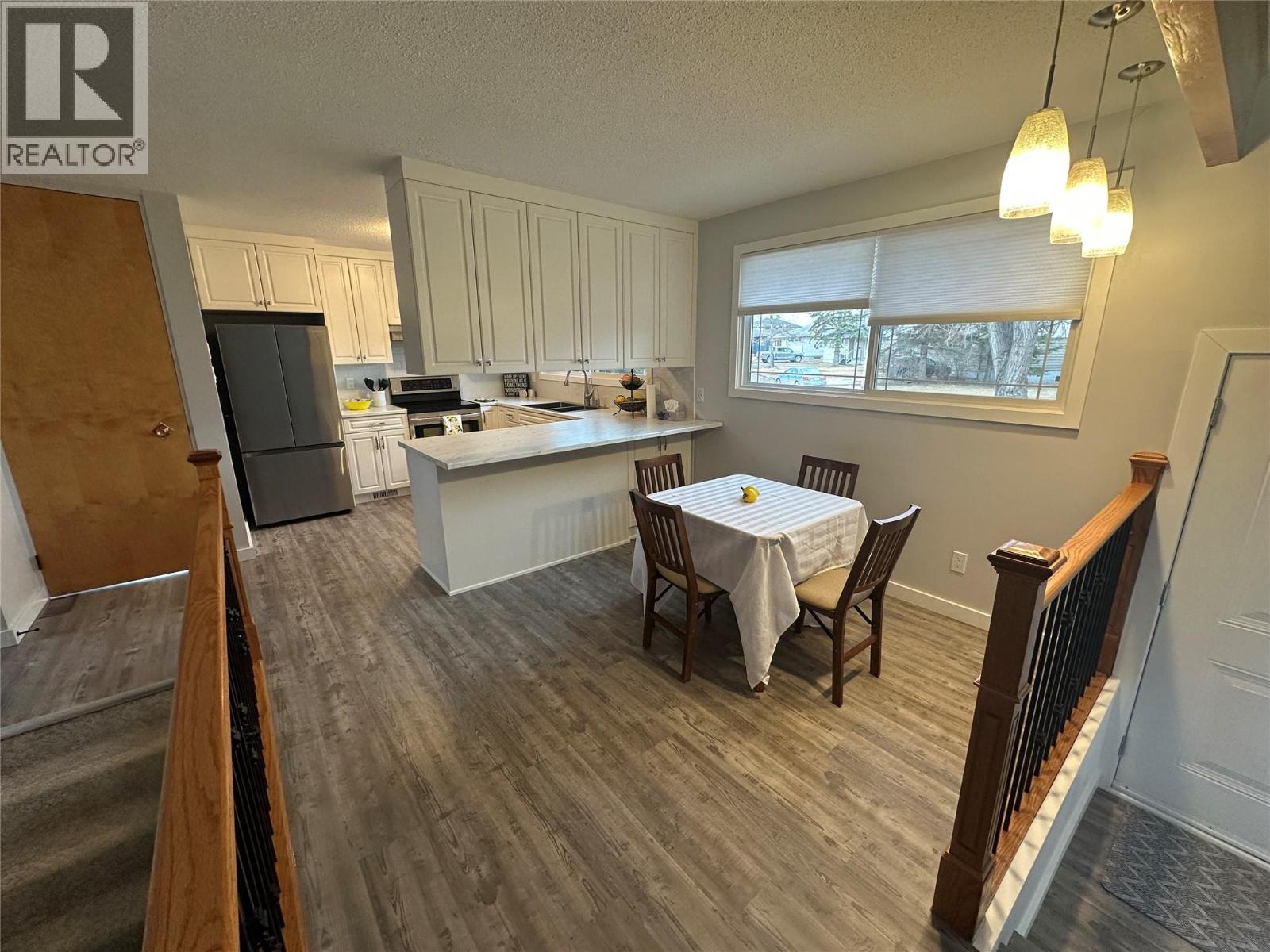 1916 90 Avenue, Dawson Creek, British Columbia  V1G 1A6 - Photo 4 - 10383048