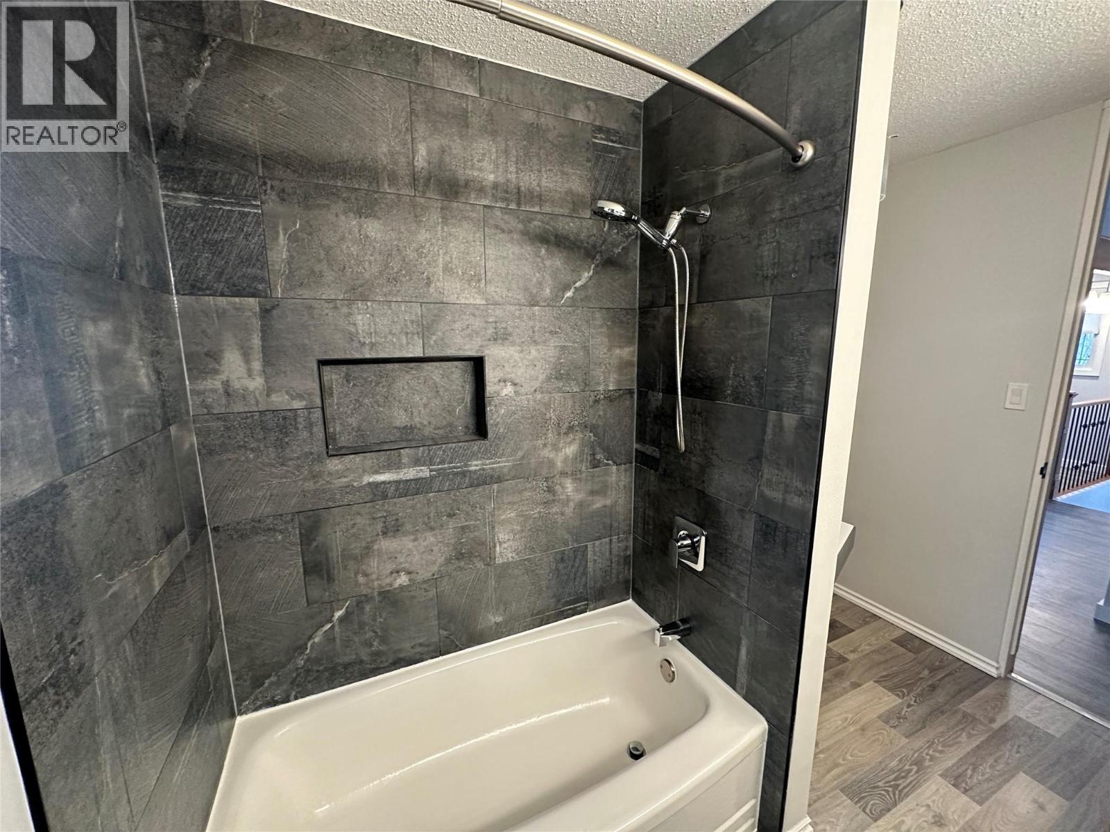 1916 90 Avenue, Dawson Creek, British Columbia  V1G 1A6 - Photo 10 - 10383048