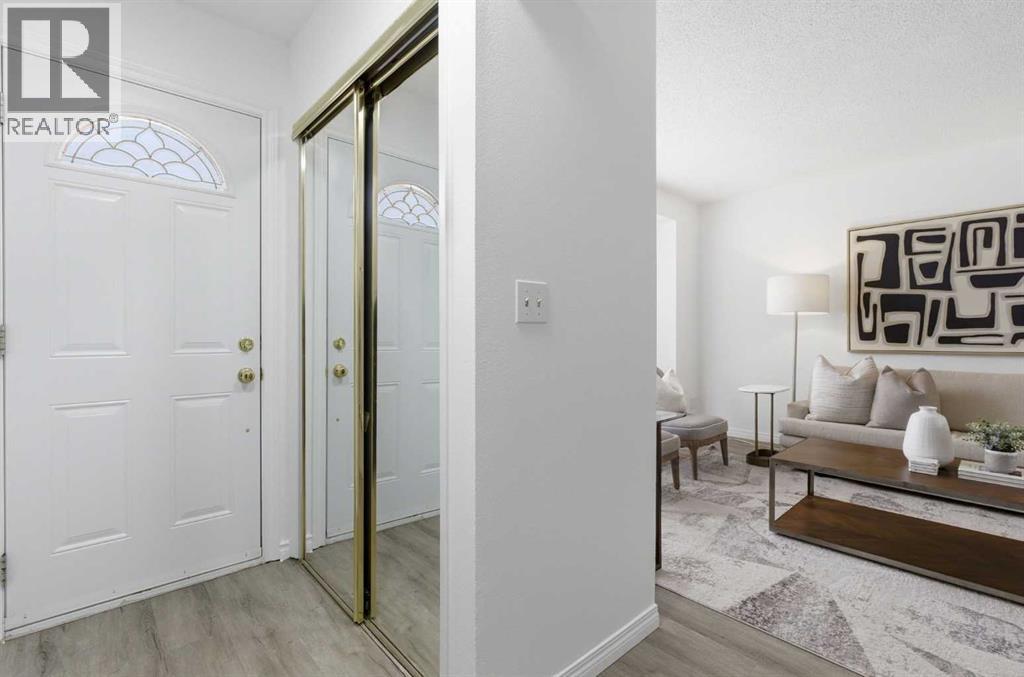 60, 123 Queensland Drive Se, Calgary, Alberta  T2J 5J4 - Photo 5 - A2304783