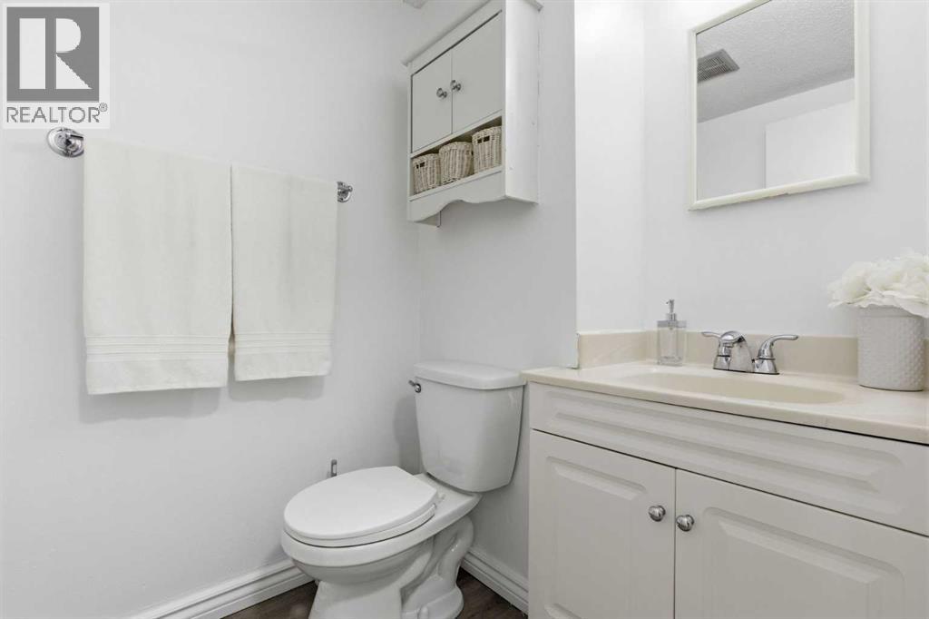 60, 123 Queensland Drive Se, Calgary, Alberta  T2J 5J4 - Photo 18 - A2304783