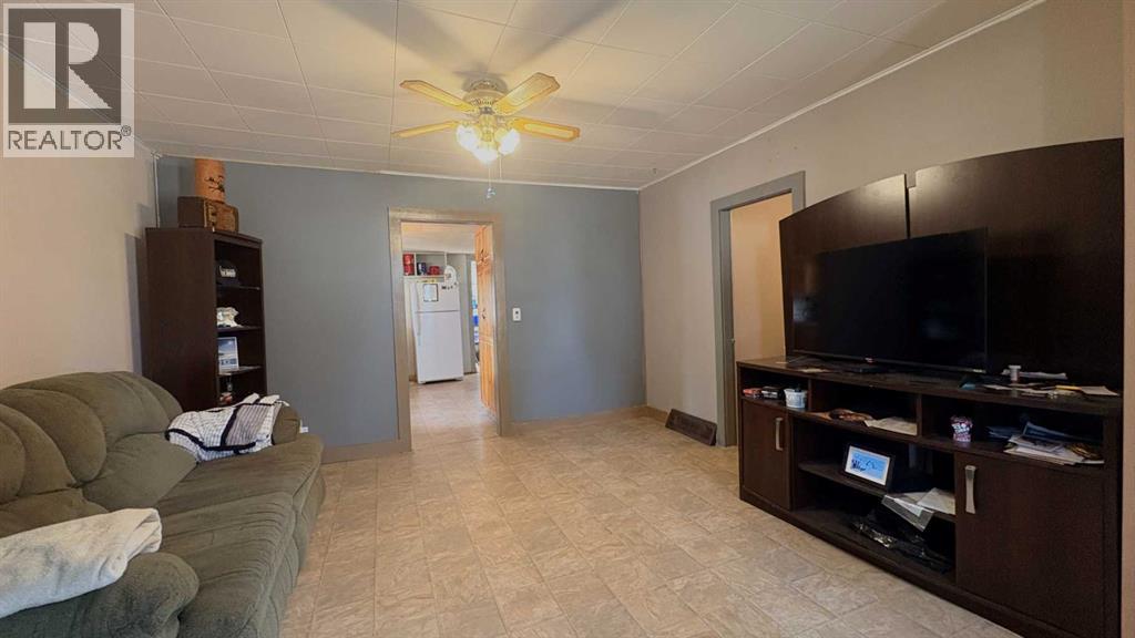 1209 5 Avenue, Wainwright, Alberta  T9W 1L8 - Photo 7 - A2303860