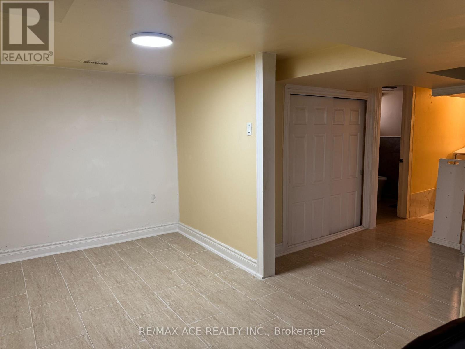 92 Ware Street, Peterborough, Ontario  K9J 2B7 - Photo 28 - X12986726