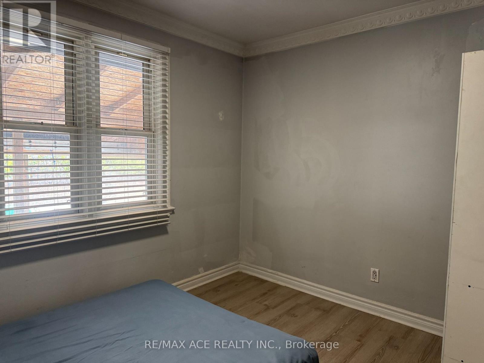 92 Ware Street, Peterborough, Ontario  K9J 2B7 - Photo 14 - X12986726