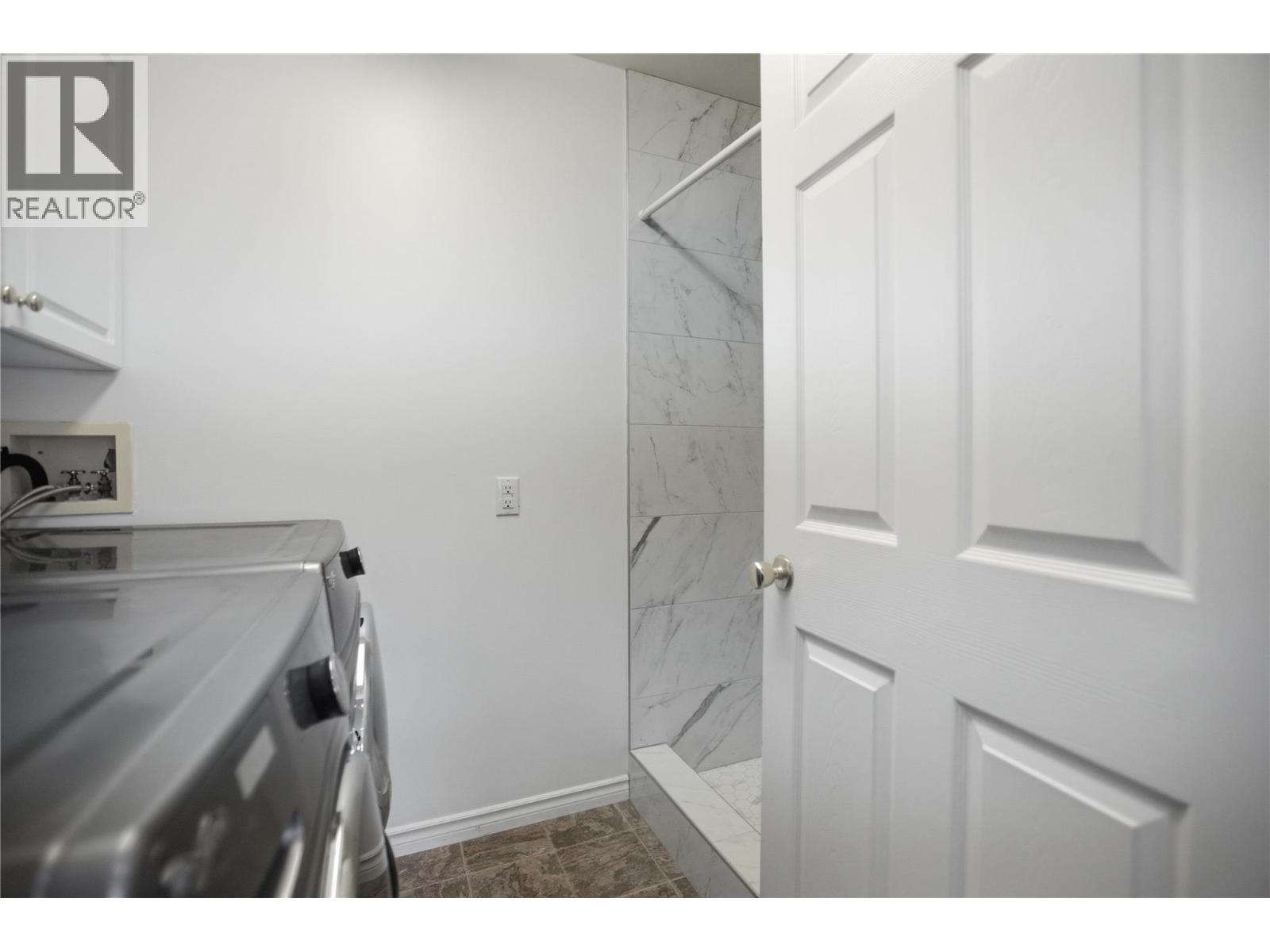 2890 Scott Place, Merritt, British Columbia  V1K 1G1 - Photo 16 - 10384847