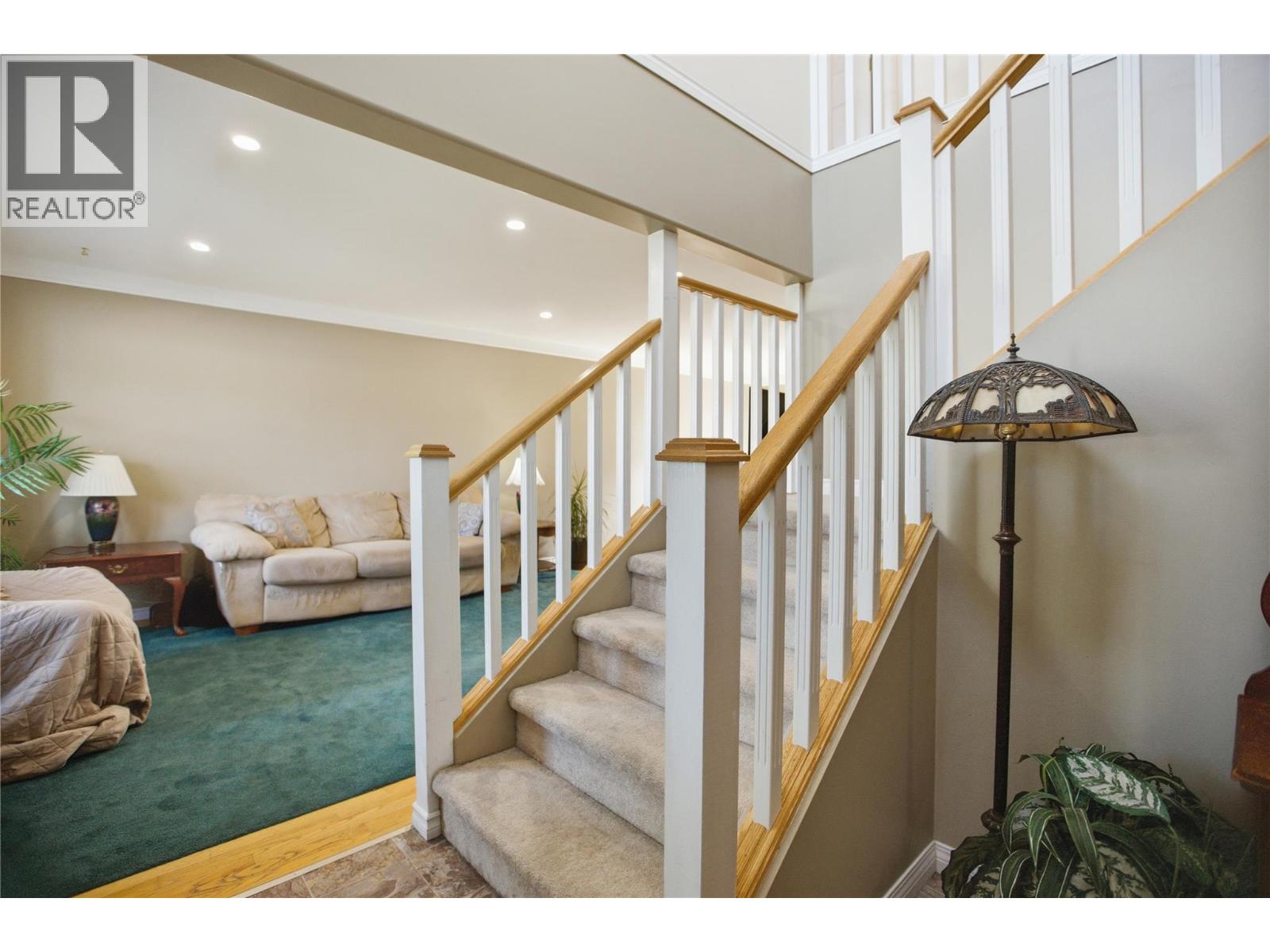 2890 Scott Place, Merritt, British Columbia  V1K 1G1 - Photo 4 - 10384847