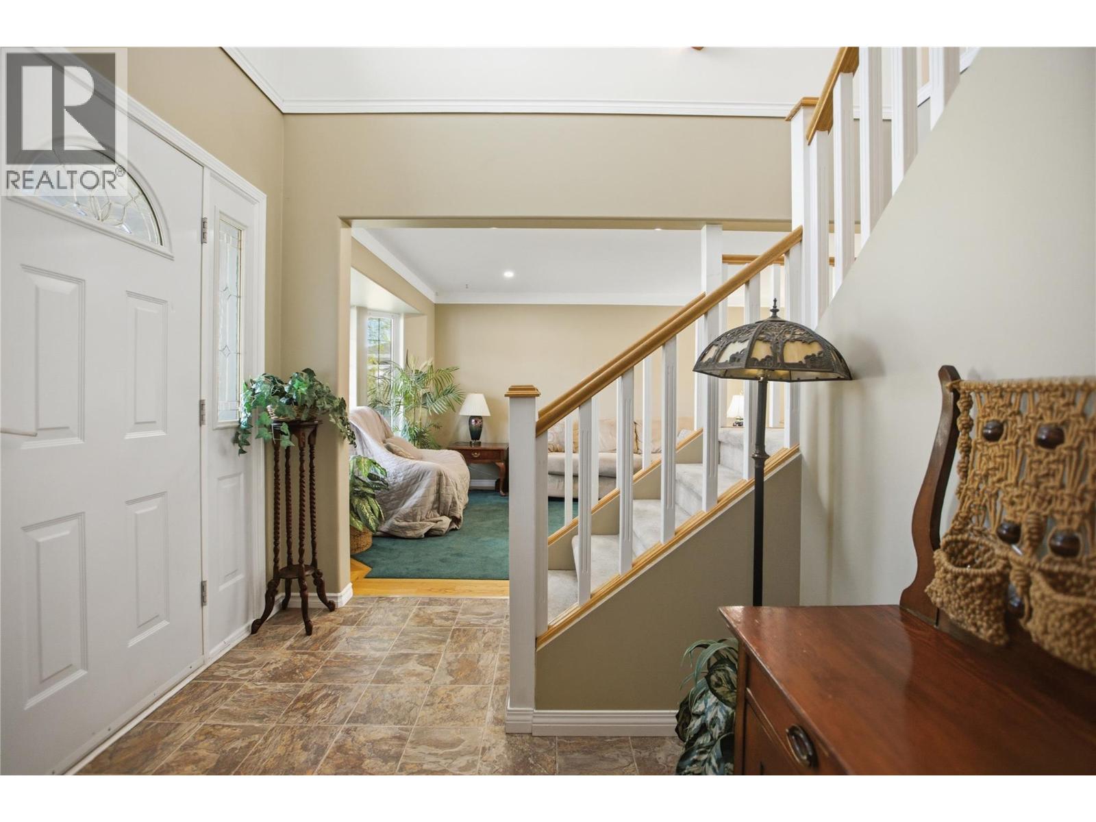 2890 Scott Place, Merritt, British Columbia  V1K 1G1 - Photo 5 - 10384847