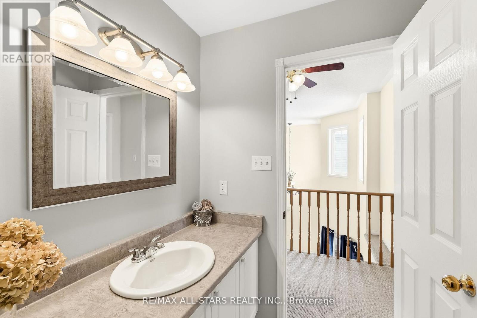 69 Matthewson Place, Whitby, Ontario  L1M 1H4 - Photo 26 - E13043386