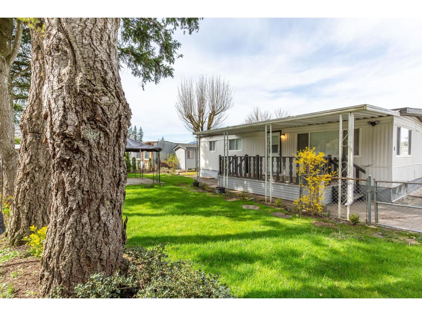 8 45715 Alma Avenue, Vedder Crossing, Sardis, British Columbia  V2R 3M5 - Photo 1 - R3115622