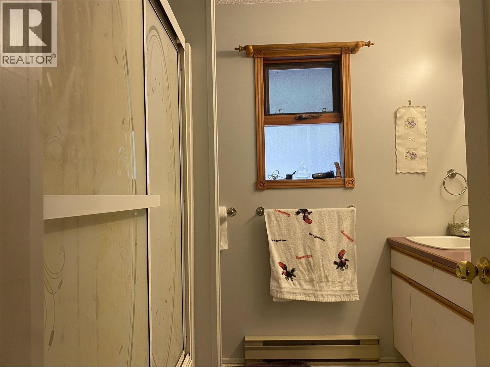 9820 Granby Road, Grand Forks, British Columbia  V0H 1H1 - Photo 15 - 10383522