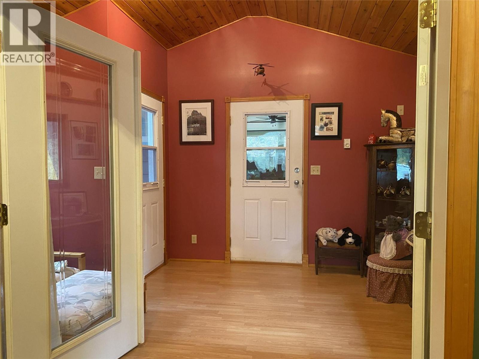 9820 Granby Road, Grand Forks, British Columbia  V0H 1H1 - Photo 17 - 10383522