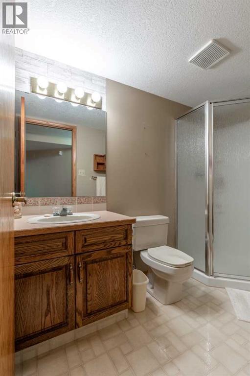 2210 26 Avenue S, Lethbridge, Alberta  T1K 6K2 - Photo 29 - A2296956