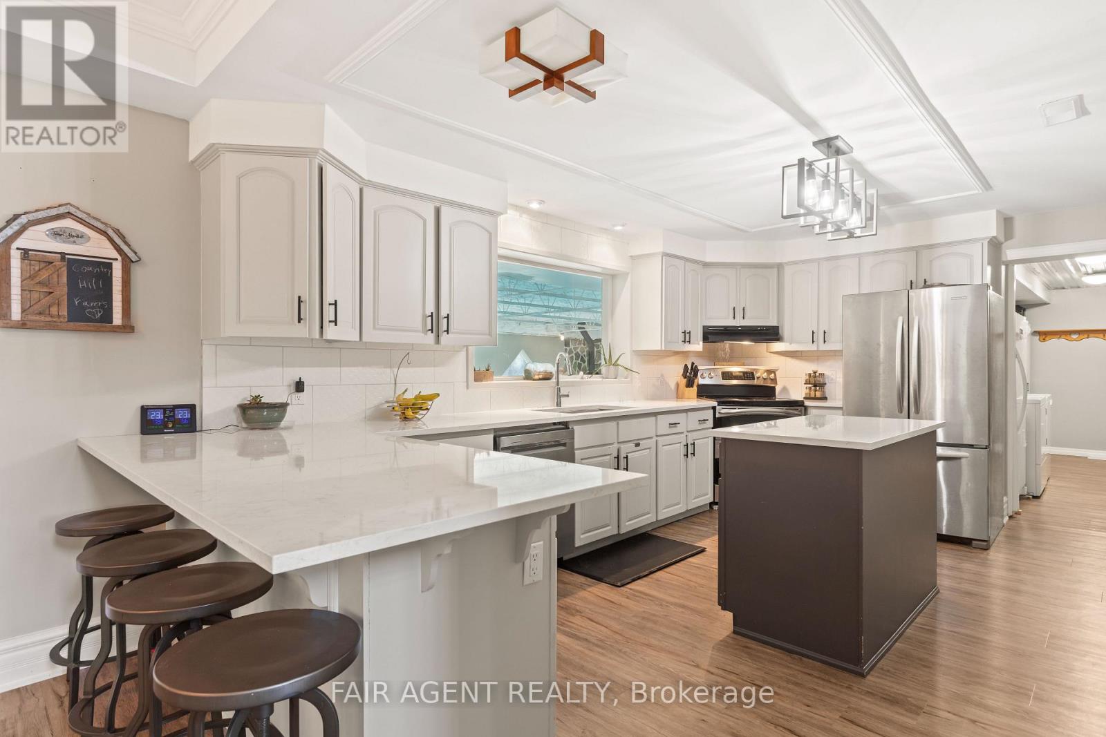 4484 Ausable Drive, North Middlesex, Ontario  N0M 1A0 - Photo 15 - X13043356