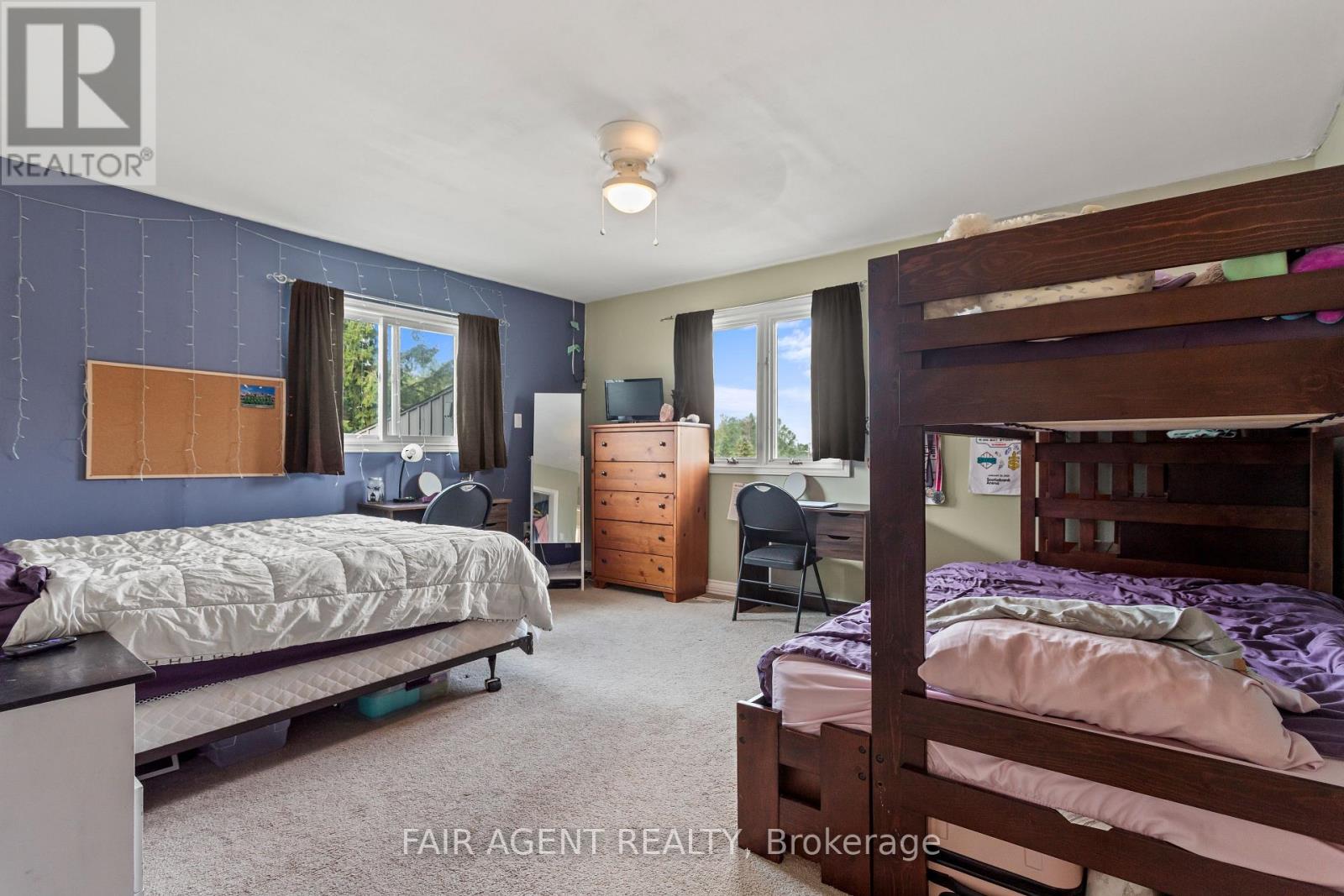 4484 Ausable Drive, North Middlesex, Ontario  N0M 1A0 - Photo 29 - X13043356