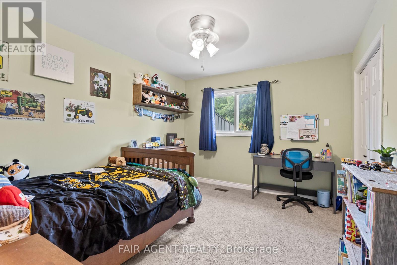 4484 Ausable Drive, North Middlesex, Ontario  N0M 1A0 - Photo 31 - X13043356