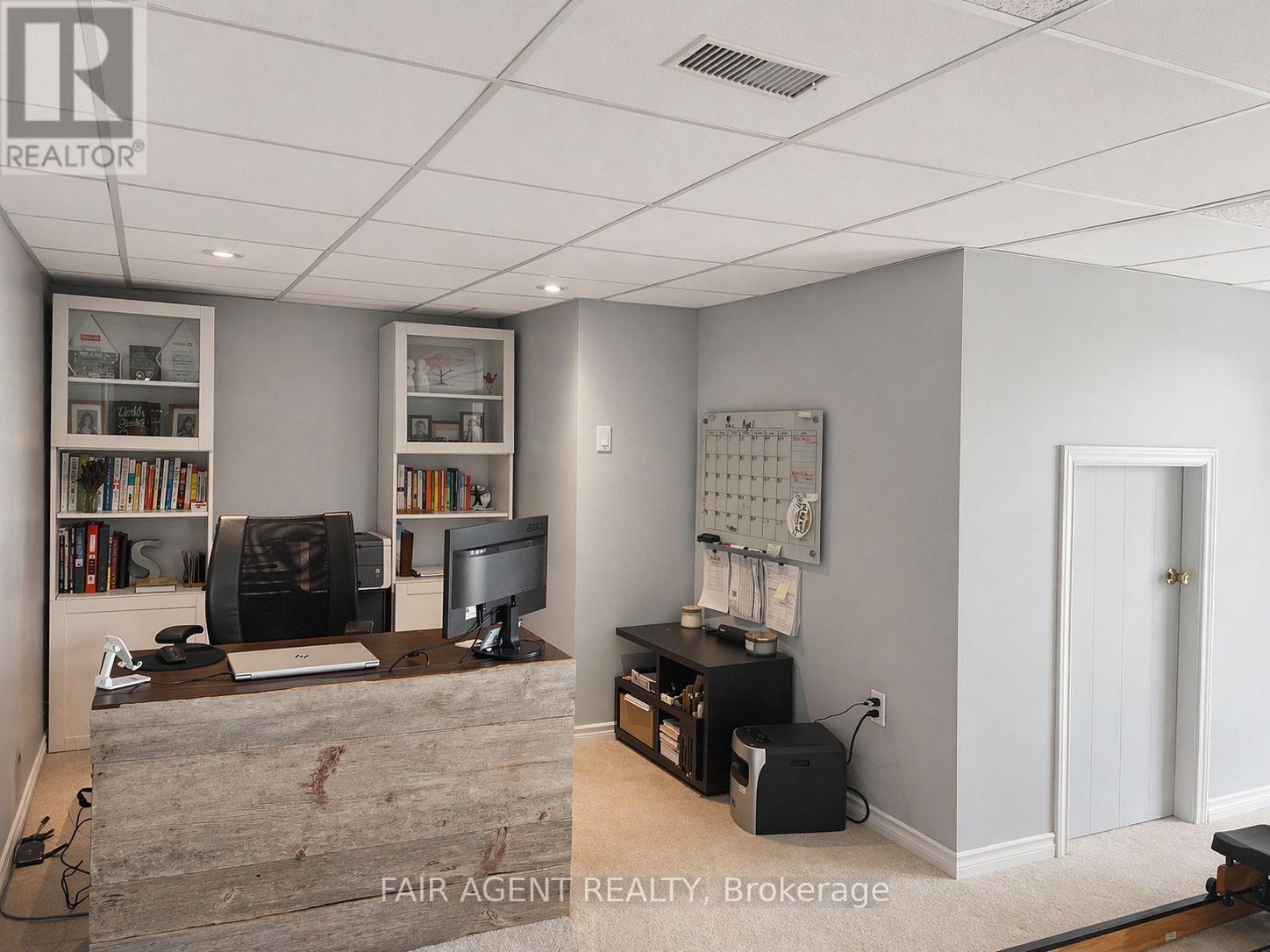 4484 Ausable Drive, North Middlesex, Ontario  N0M 1A0 - Photo 33 - X13043356