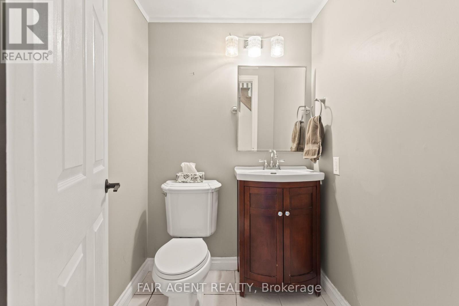 4484 Ausable Drive, North Middlesex, Ontario  N0M 1A0 - Photo 37 - X13043356