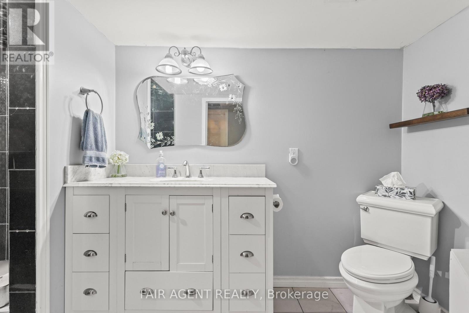 4484 Ausable Drive, North Middlesex, Ontario  N0M 1A0 - Photo 41 - X13043356