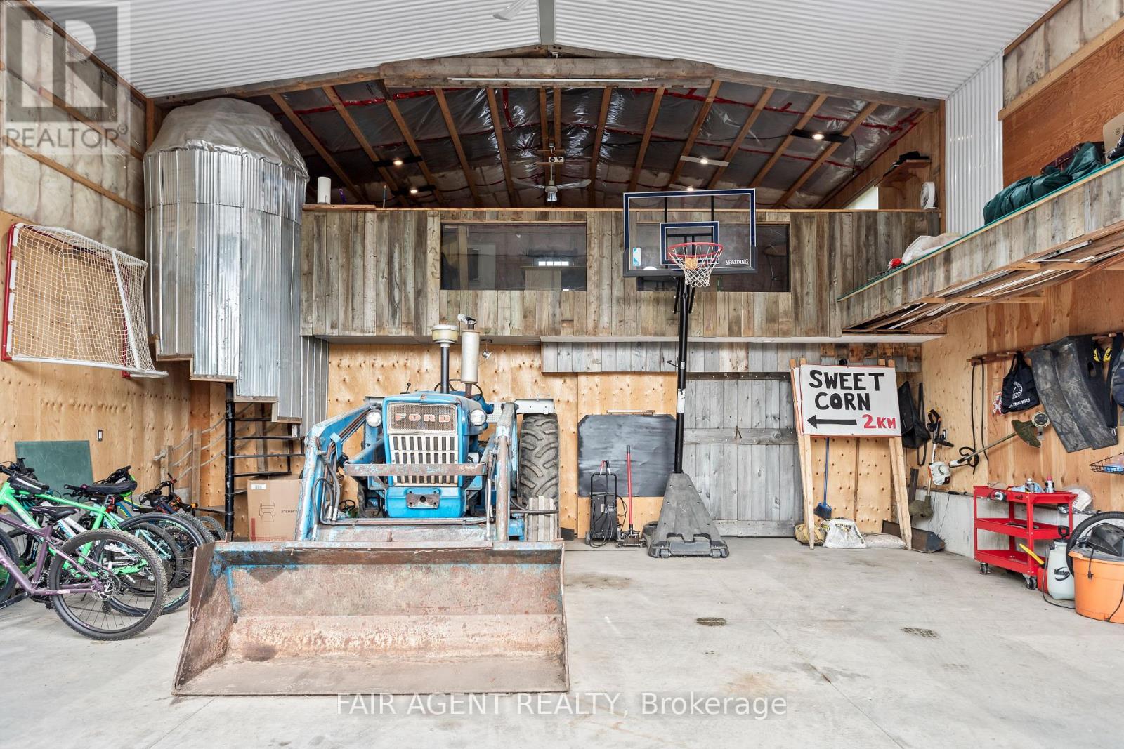 4484 Ausable Drive, North Middlesex, Ontario  N0M 1A0 - Photo 44 - X13043356