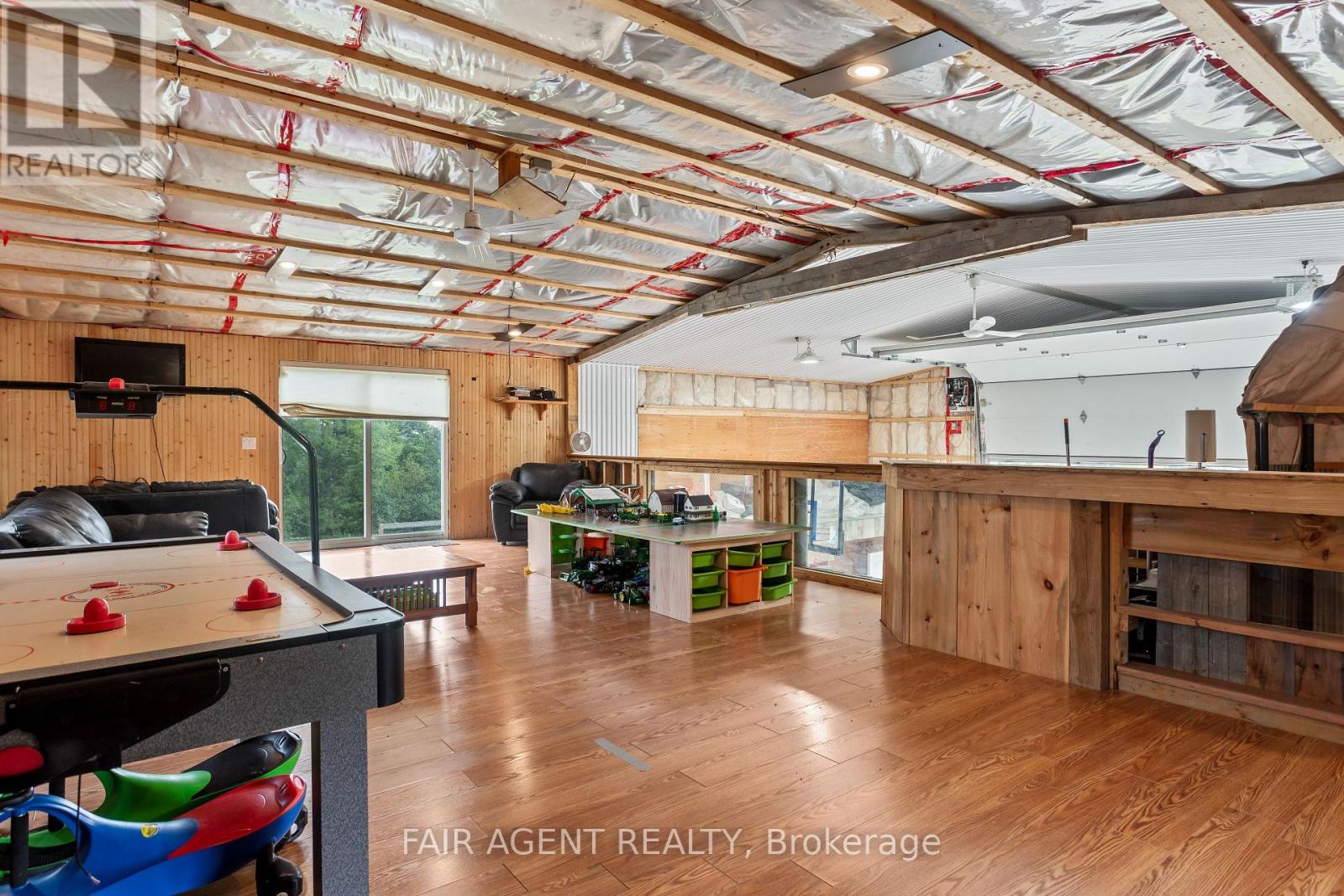 4484 Ausable Drive, North Middlesex, Ontario  N0M 1A0 - Photo 45 - X13043356