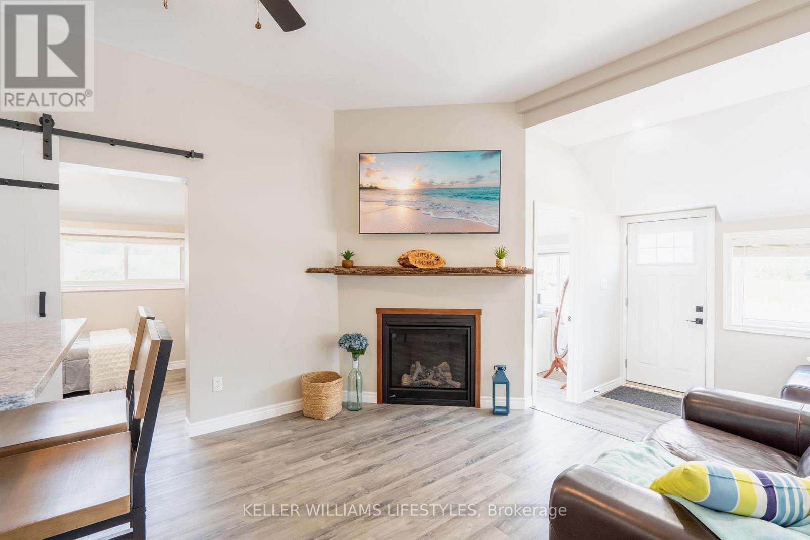 6371 Cottage Way Lane, Lambton Shores, Ontario  N0N 1J1 - Photo 10 - X13043412