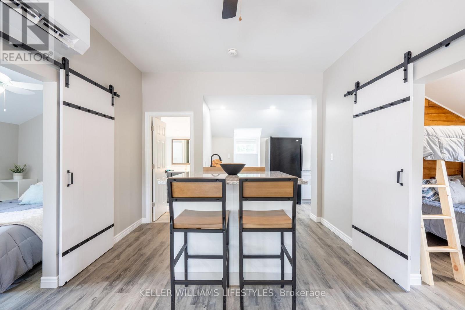 6371 Cottage Way Lane, Lambton Shores, Ontario  N0N 1J1 - Photo 11 - X13043412