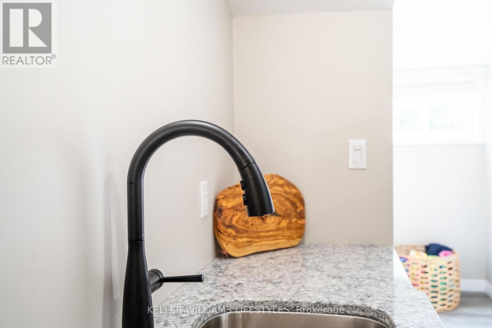 6371 Cottage Way Lane, Lambton Shores, Ontario  N0N 1J1 - Photo 32 - X13043412