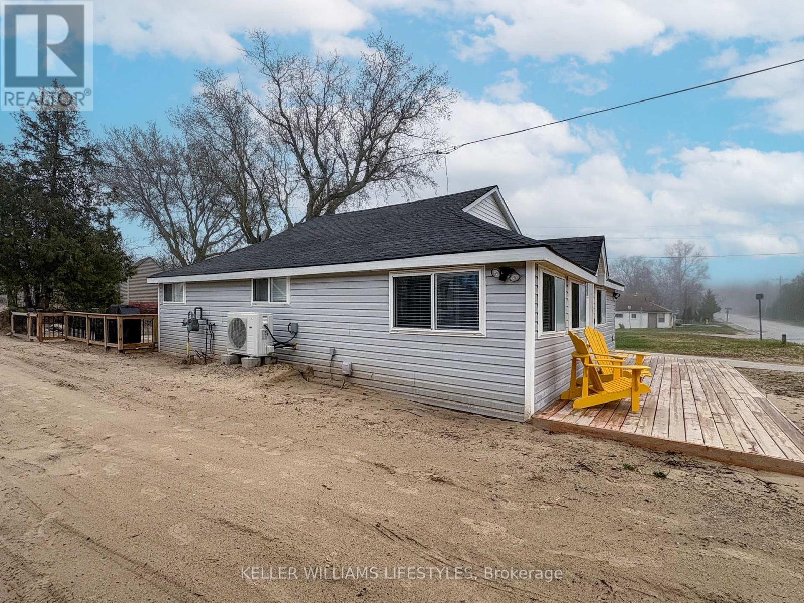 6371 Cottage Way Lane, Lambton Shores, Ontario  N0N 1J1 - Photo 40 - X13043412