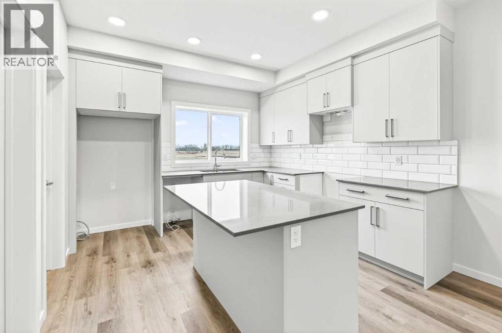 163 Lincoln Crescent, Rural Red Deer County, Alberta  T4E 3E5 - Photo 3 - A2305015