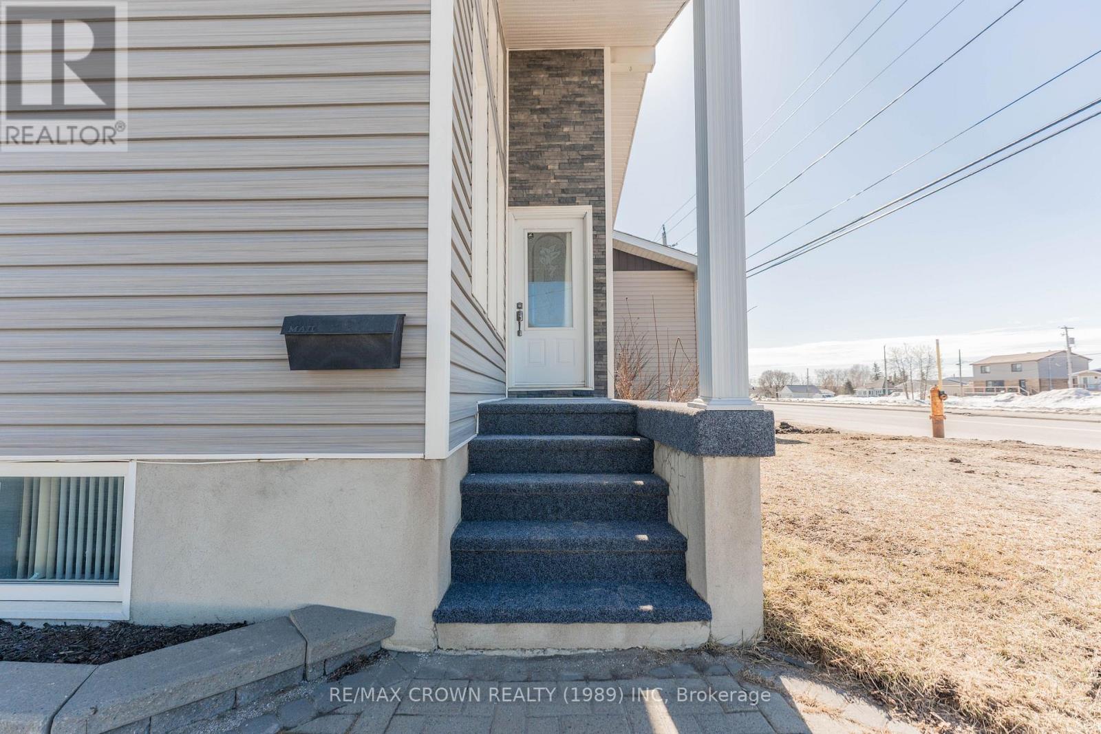 120 Government Road, Kapuskasing, Ontario  P5N 2W8 - Photo 3 - T13043330