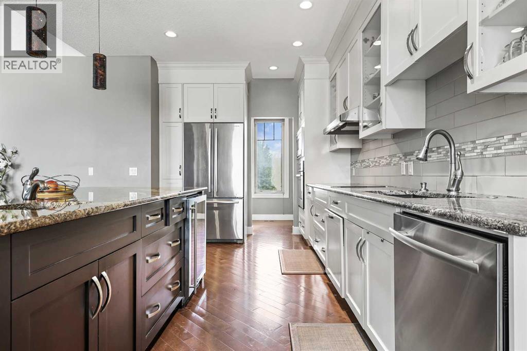 22 Wendham Place SW, Calgary, Alberta  T3H 0R6 - Photo 13 - A2294143