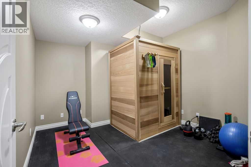 105 Lang Place, Okotoks, Alberta  T1S 1W8 - Photo 42 - A2301740