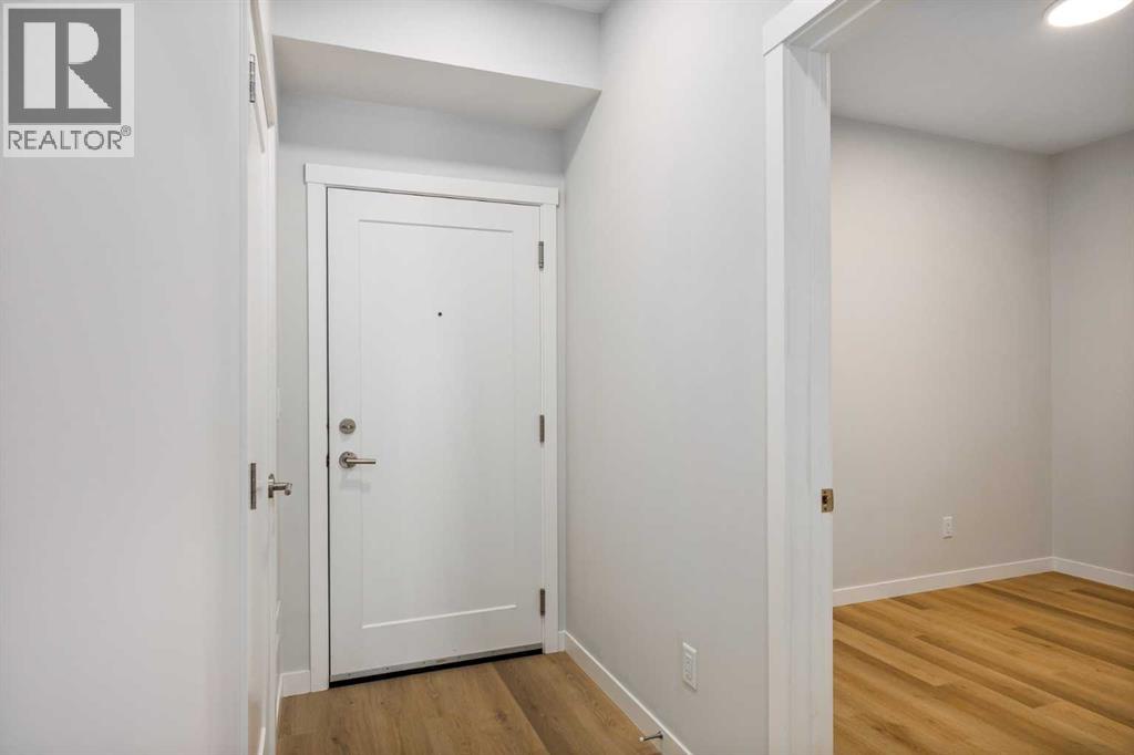 101, 200 Shawnee Square Sw, Calgary, Alberta  T2Y 0T7 - Photo 5 - A2301944