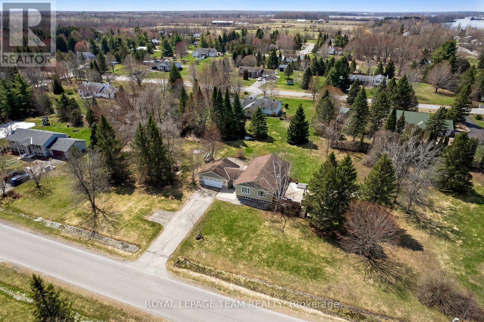 18 Harmony Way, North Grenville, Ontario  K0G 1J0 - Photo 4 - X13043380