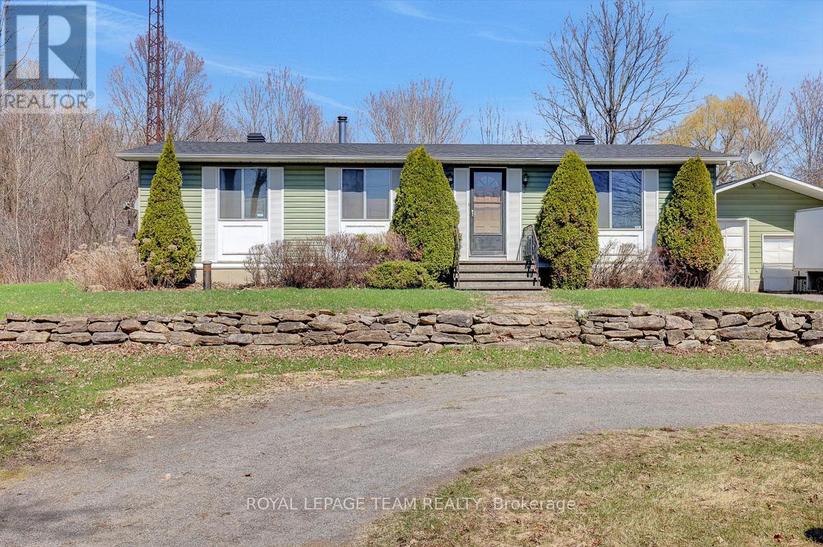 5523 MITCH OWENS ROAD, Ottawa, Ontario