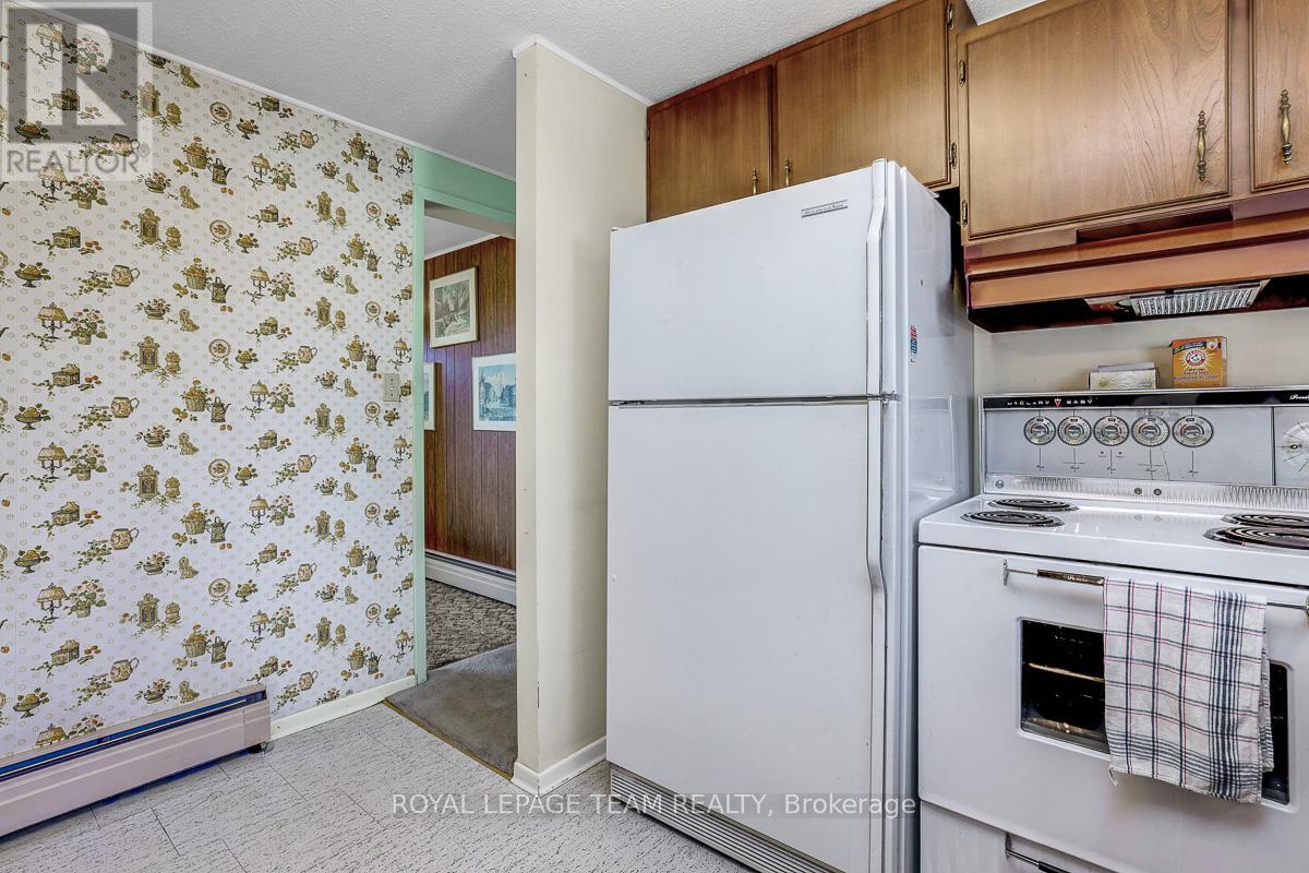 5523 Mitch Owens Road, Ottawa, Ontario  K1X 1C2 - Photo 12 - X13043410