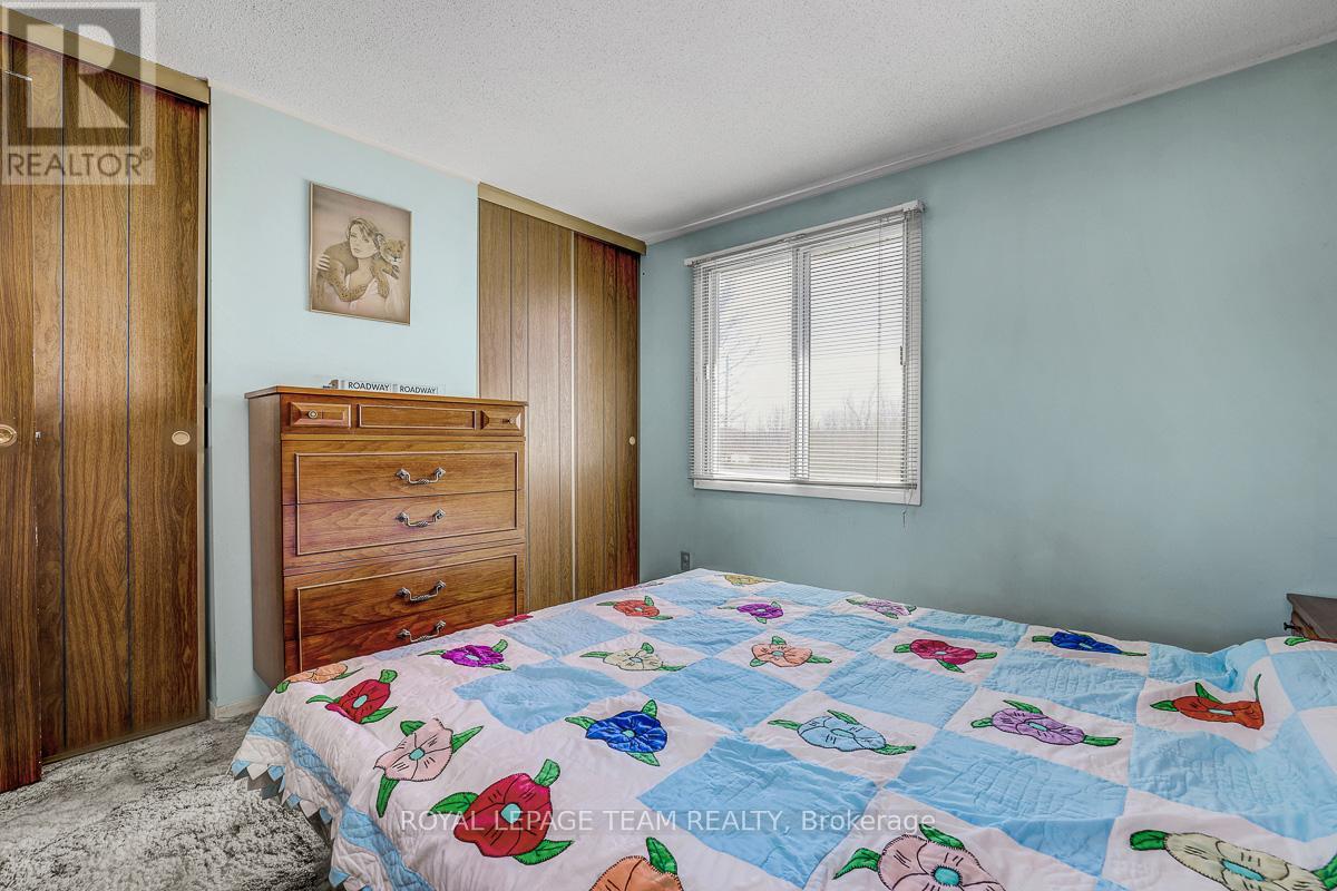 5523 Mitch Owens Road, Ottawa, Ontario  K1X 1C2 - Photo 14 - X13043410