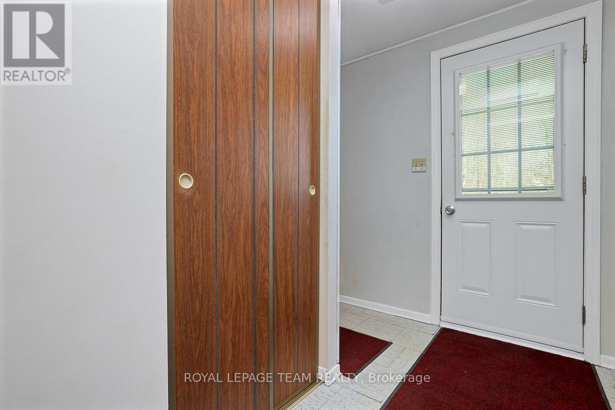 5523 Mitch Owens Road, Ottawa, Ontario  K1X 1C2 - Photo 24 - X13043410