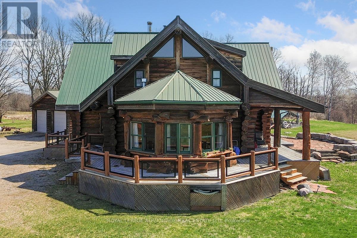 340 Hoddinott Lane, Tay Valley, Ontario  K0G 1A0 - Photo 2 - X13043320