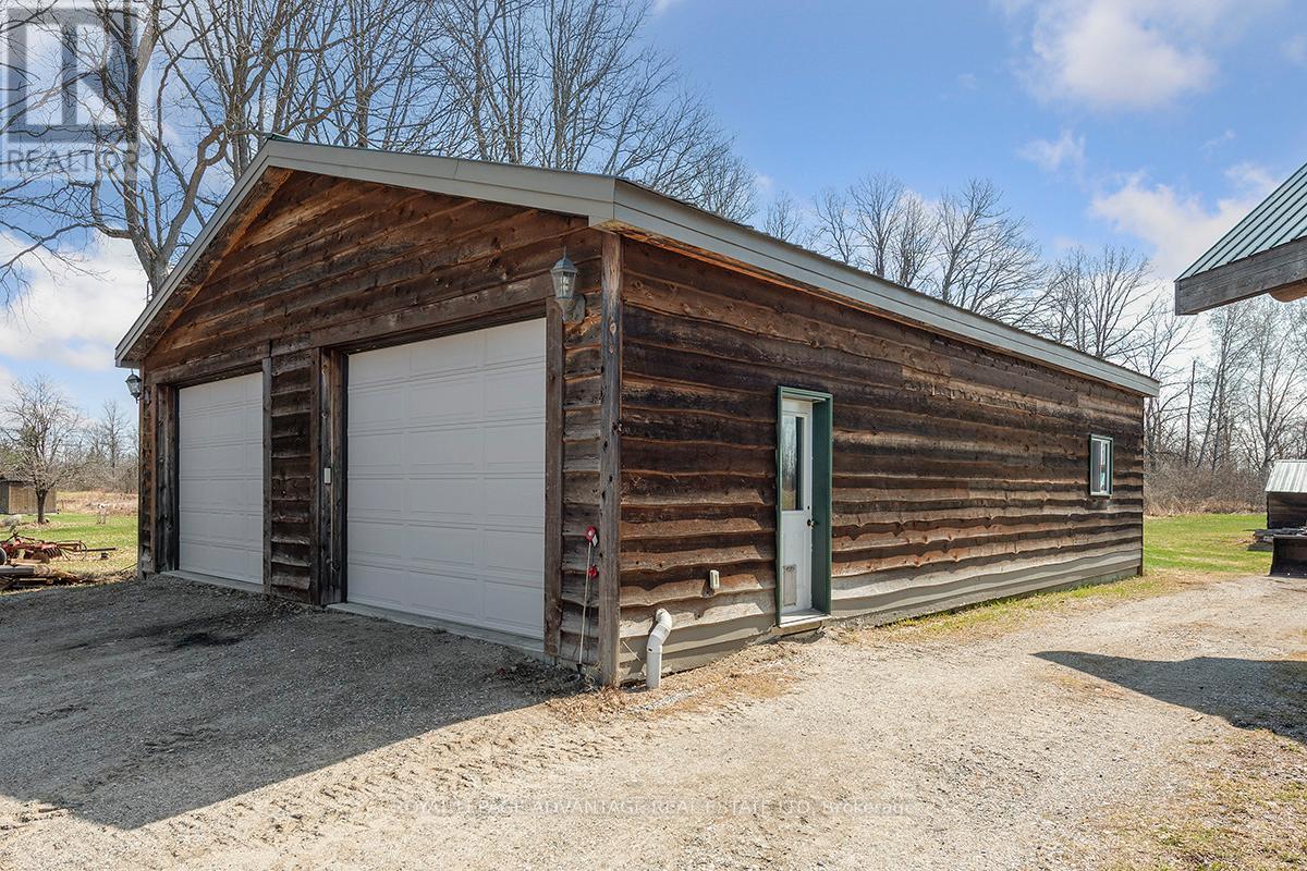 340 Hoddinott Lane, Tay Valley, Ontario  K0G 1A0 - Photo 6 - X13043320
