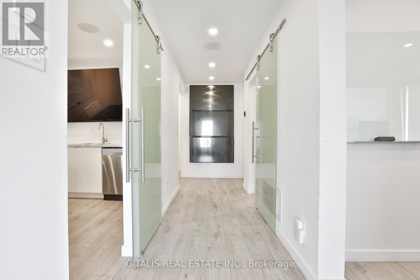 75 Jonesville Crescent, Toronto, Ontario  M4A 1H2 - Photo 16 - C13043324
