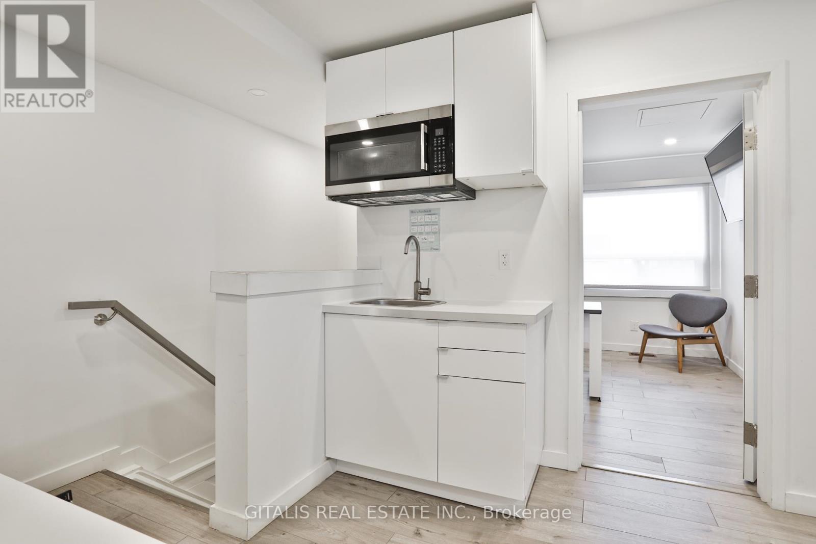 75 Jonesville Crescent, Toronto, Ontario  M4A 1H2 - Photo 21 - C13043324