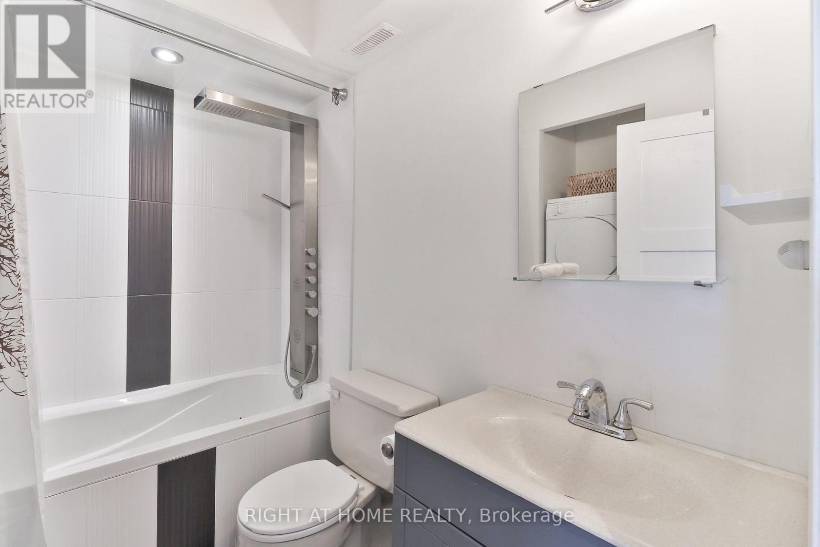 2815 - 33 Harbour Square, Toronto, Ontario  M5J 2G2 - Photo 12 - C13043388