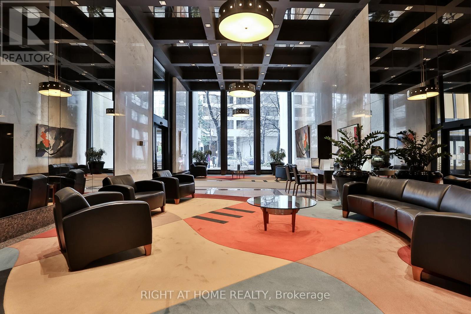 2815 - 33 Harbour Square, Toronto, Ontario  M5J 2G2 - Photo 3 - C13043388