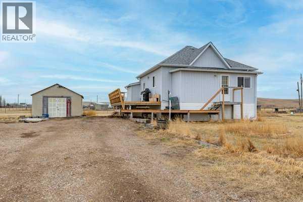 11 Railway Street, Walsh, Alberta